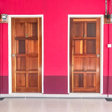 Rayyan'S Roomstay Pantai Kok Eksteriør bilde