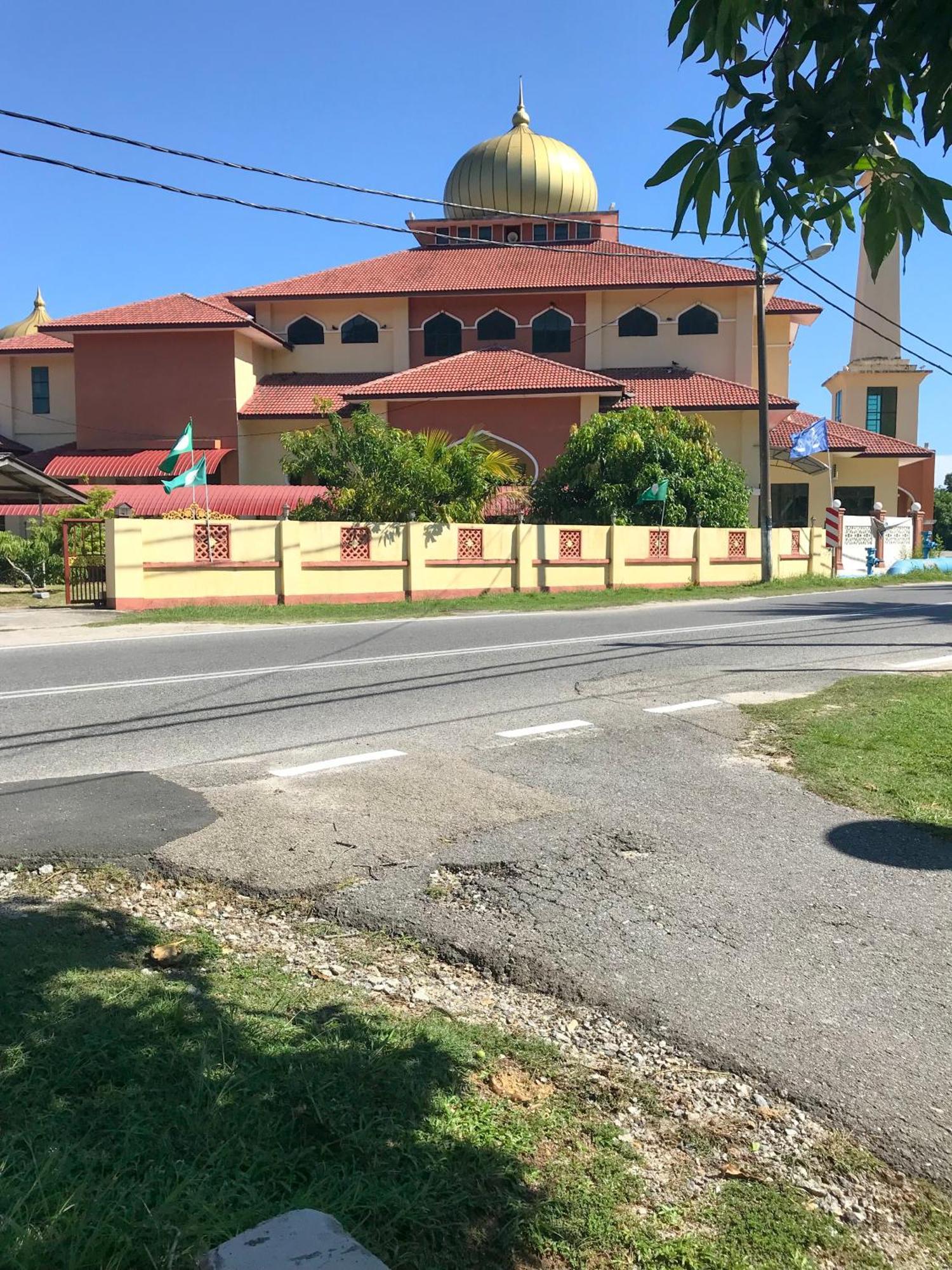 Rayyan'S Roomstay Pantai Kok Eksteriør bilde
