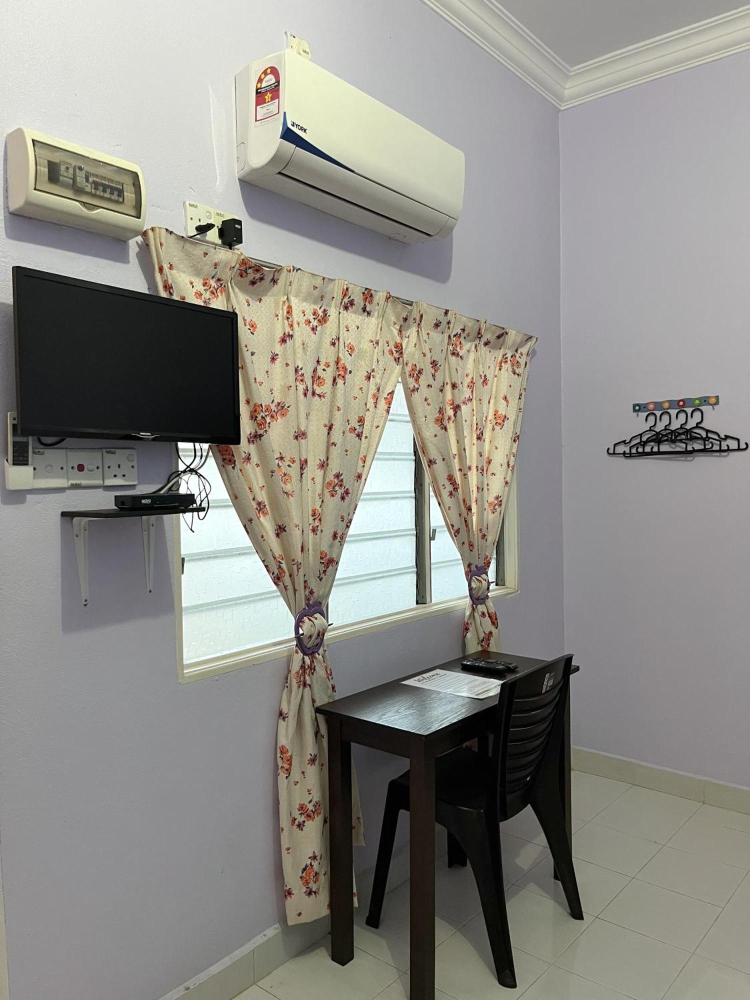 Rayyan'S Roomstay Pantai Kok Eksteriør bilde